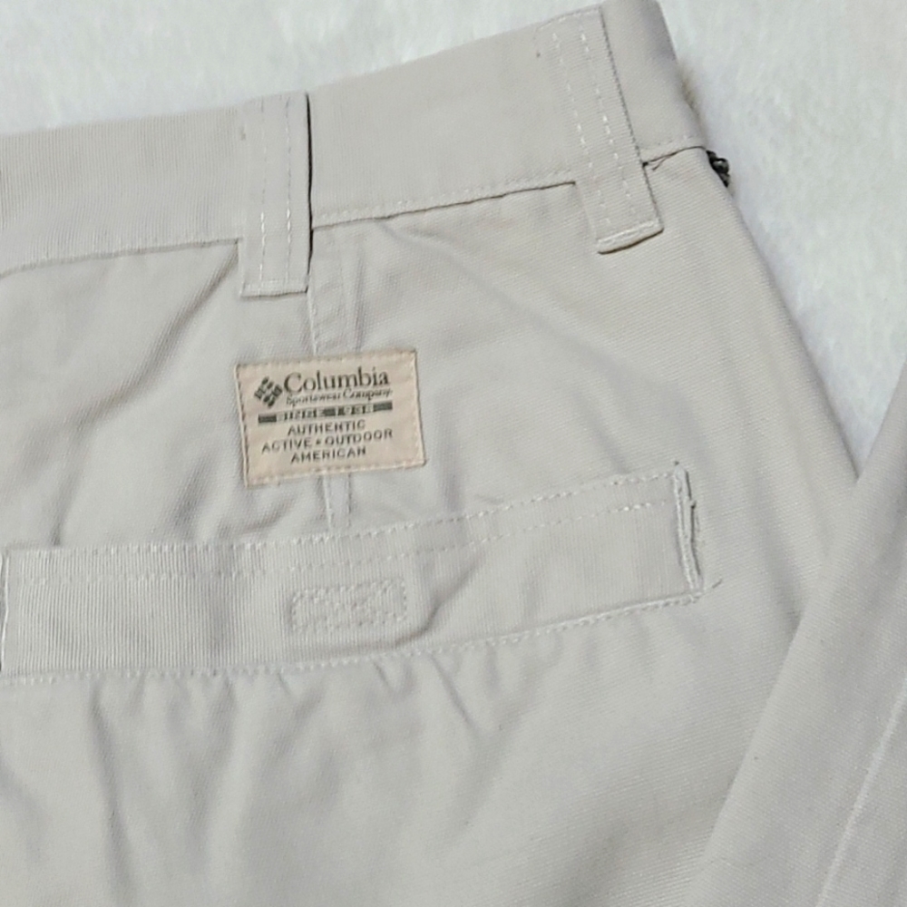 Columbia Men's Pants Size 40/ 32 color Cream stonewashed granite cloth EUC